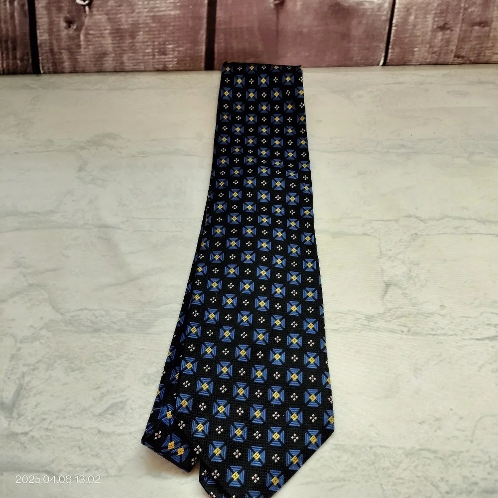Paul Frederick Necktie Black Blue Yellow Accent Geometric Textured Men's Silk